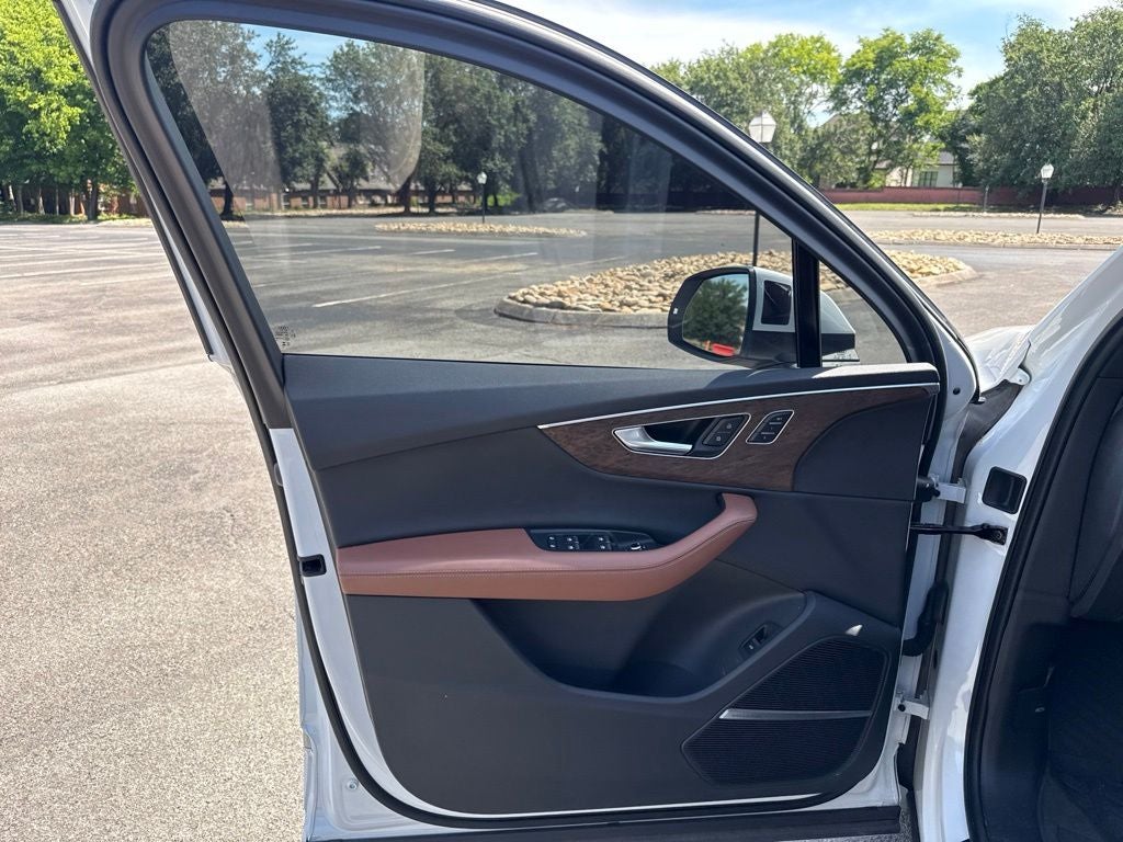2025 Audi Q7 55 Premium Plus quattro