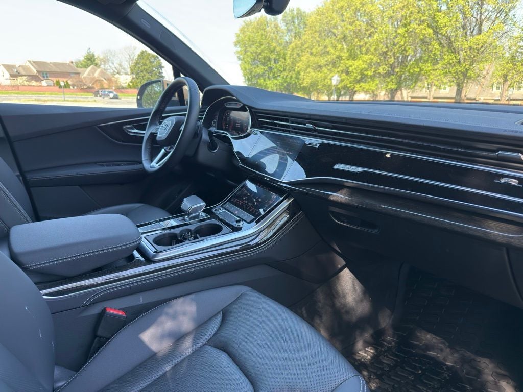 2025 Audi Q7 55 Premium Plus quattro