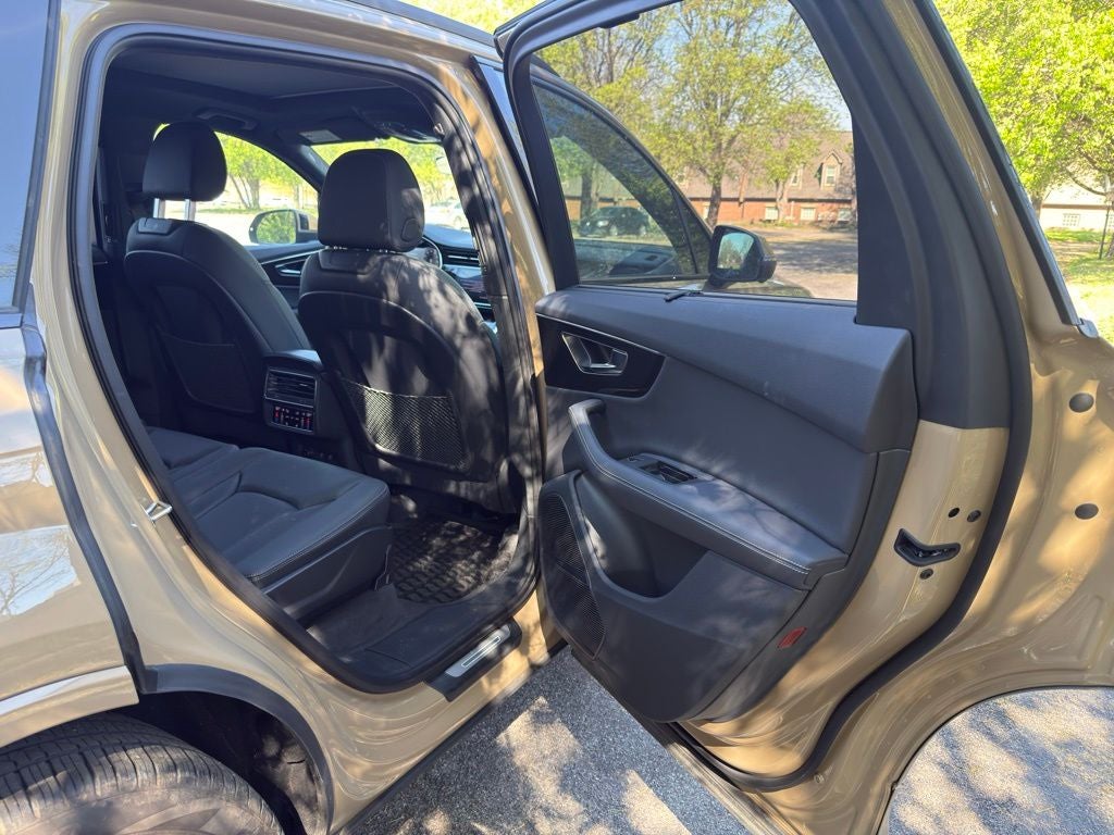 2025 Audi Q7 55 Premium Plus quattro