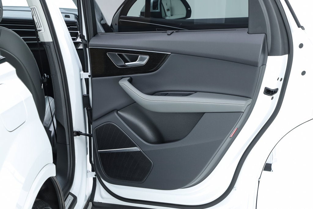 2026 Audi Q7 55 Premium Plus quattro