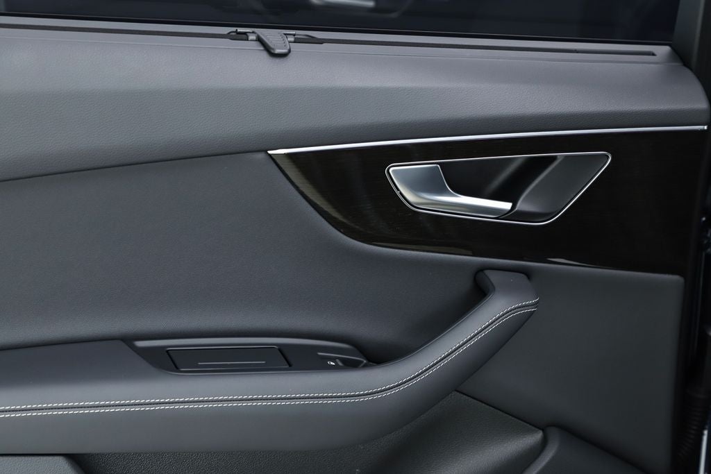 2025 Audi Q7 55 Premium Plus quattro