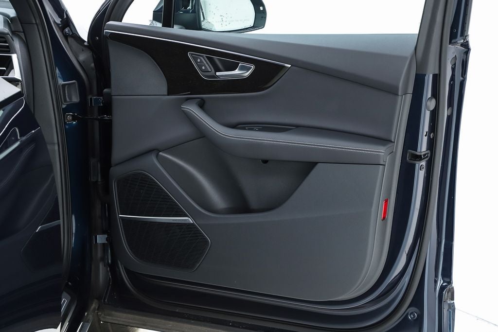 2025 Audi Q7 55 Premium Plus quattro