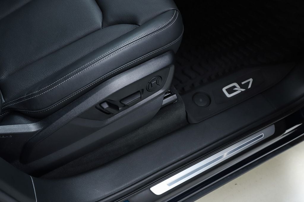 2025 Audi Q7 55 Premium Plus quattro