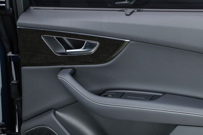 2025 Audi Q7 55 Premium Plus quattro