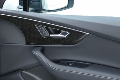 2025 Audi Q7 55 Premium Plus quattro