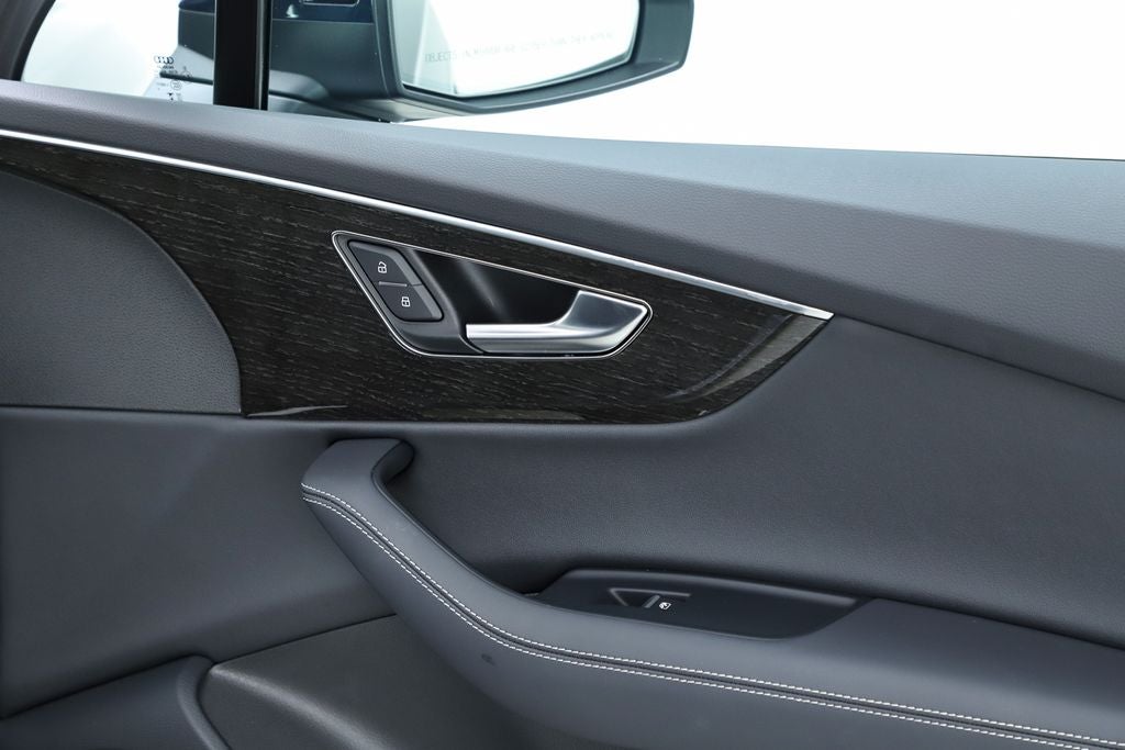 2025 Audi Q7 55 Premium Plus quattro