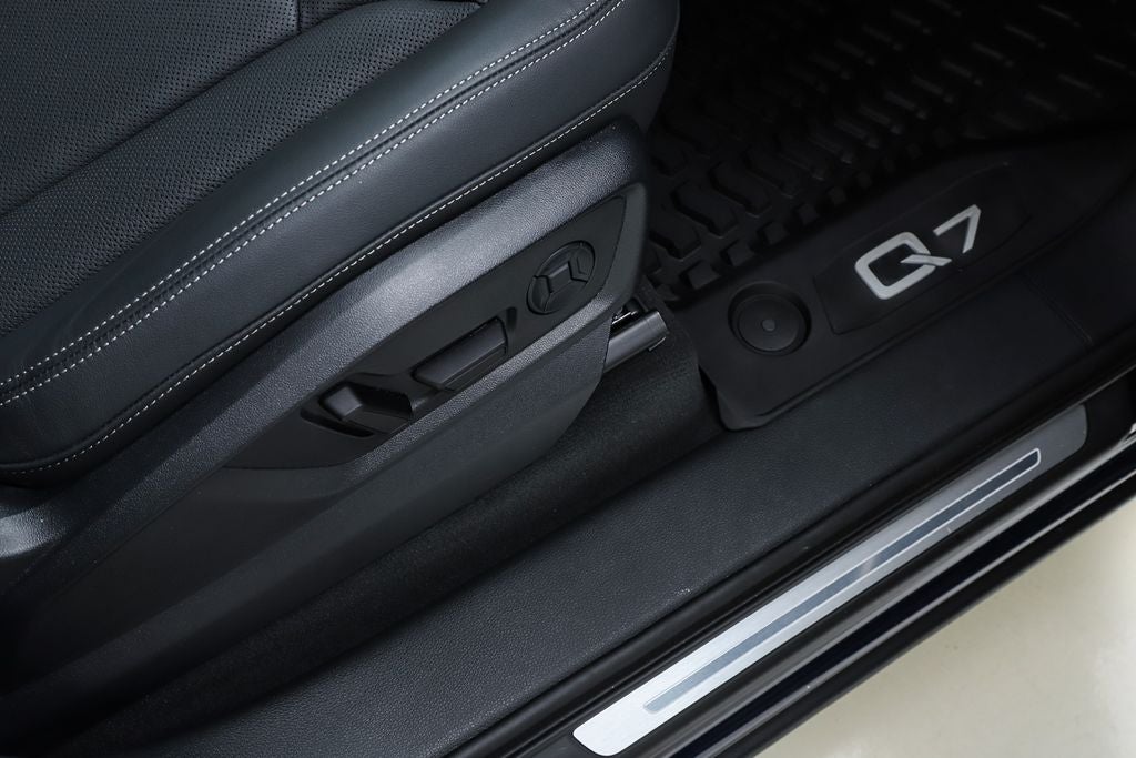 2025 Audi Q7 55 Premium Plus quattro