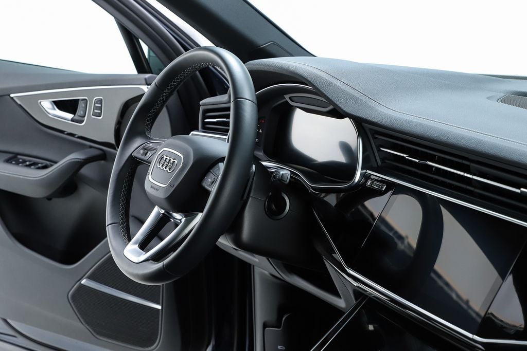 2025 Audi Q7 55 Premium Plus quattro
