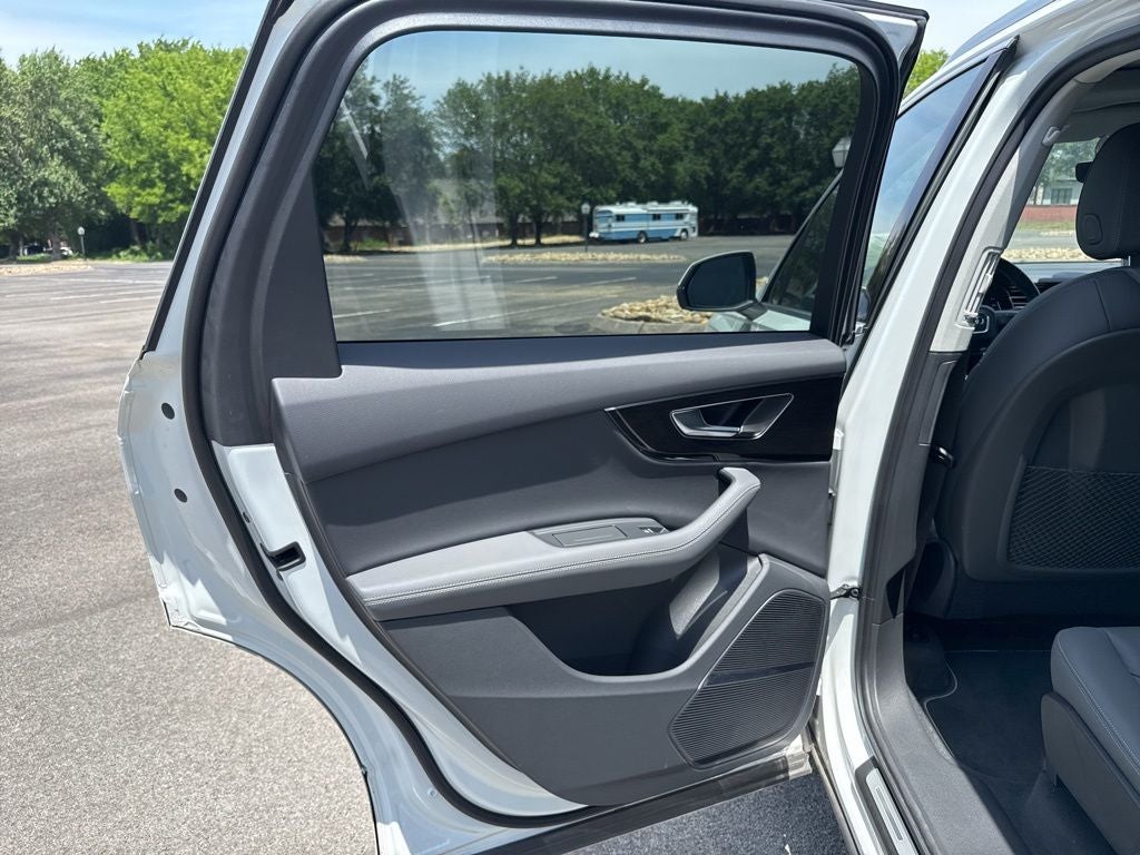 2025 Audi Q7 55 Premium Plus quattro