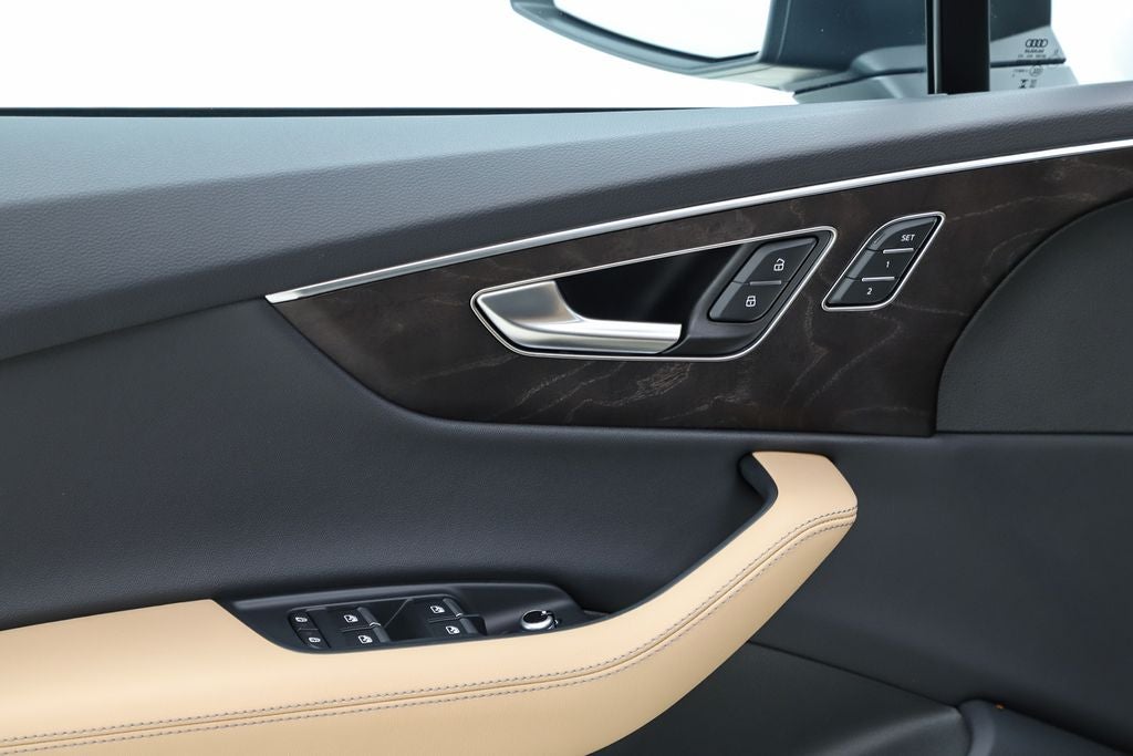 2025 Audi Q7 55 Premium Plus quattro