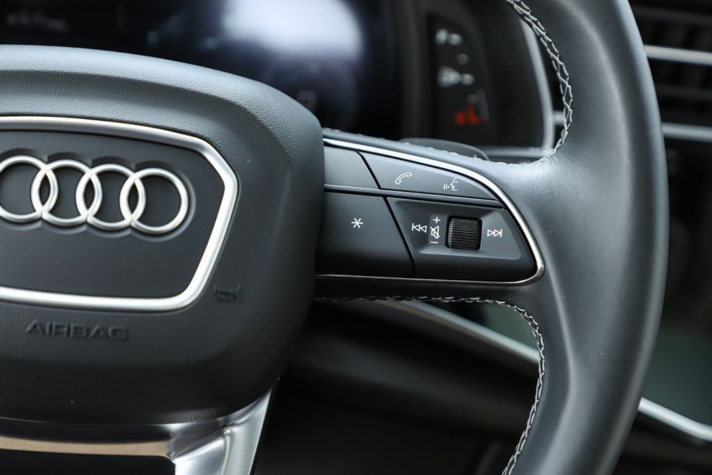 2025 Audi Q7 55 Premium Plus quattro