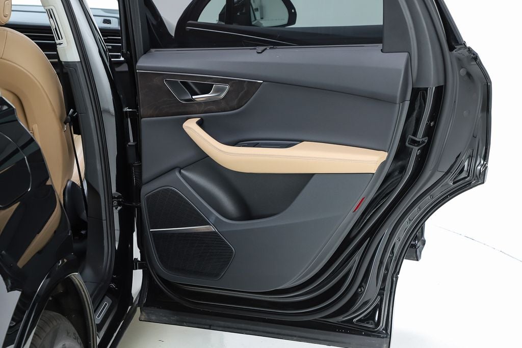 2025 Audi Q7 55 Premium Plus quattro