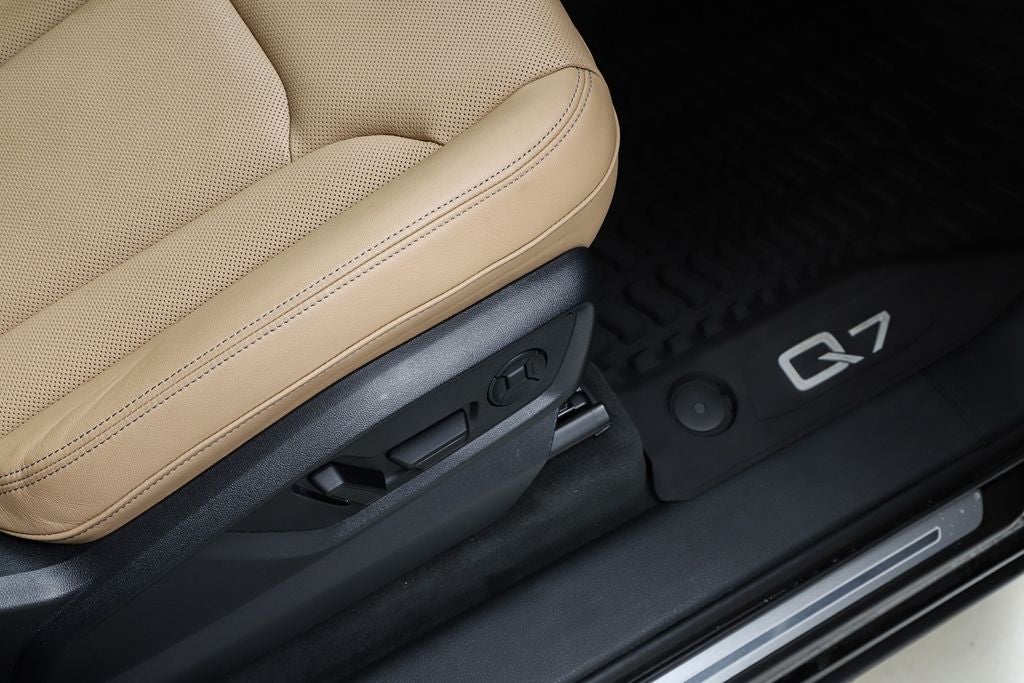 2025 Audi Q7 55 Premium Plus quattro