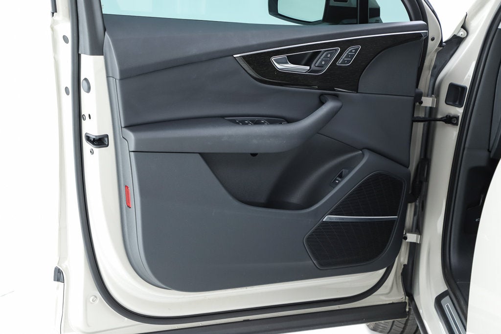 2022 Audi Q7 55 Premium Plus quattro