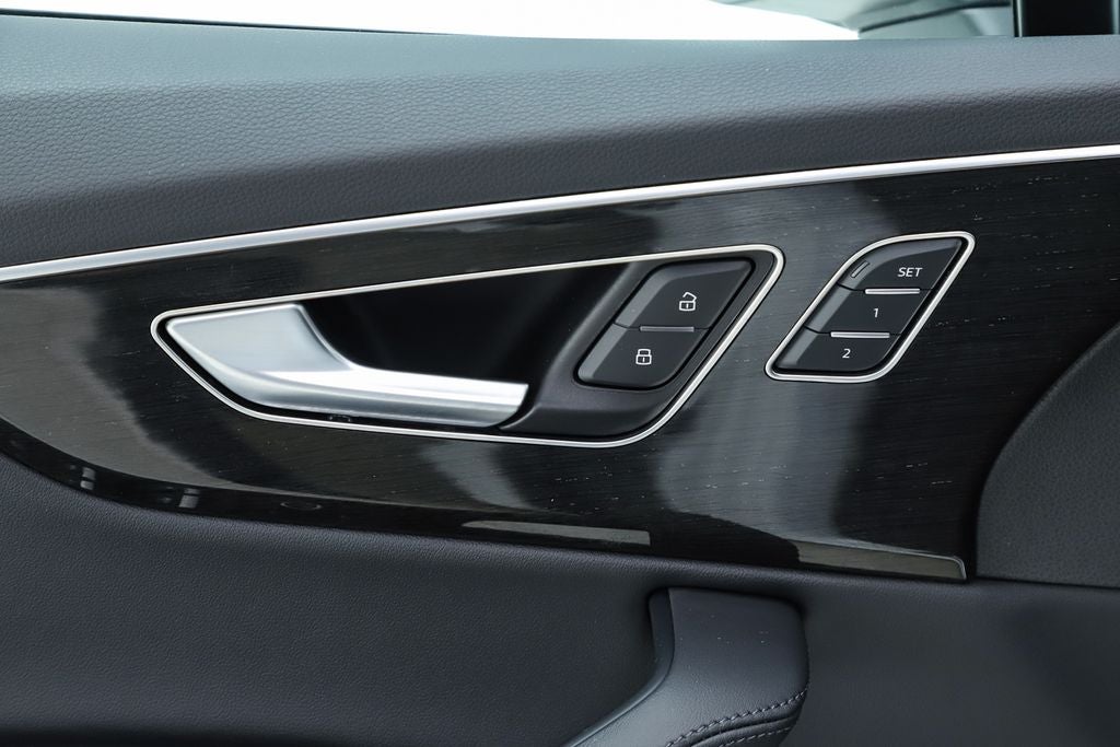 2023 Audi Q7 55 Premium Plus quattro