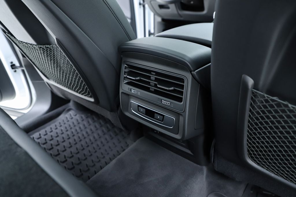 2023 Audi Q7 55 Premium Plus quattro