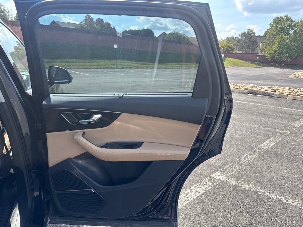 2023 Audi Q7 55 Premium Plus quattro