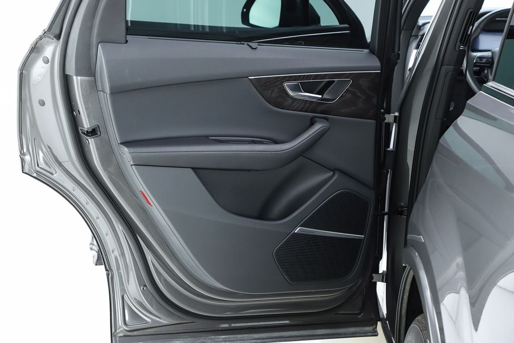 2023 Audi Q7 55 Premium Plus quattro