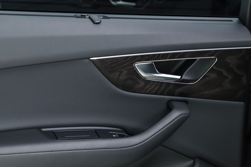 2023 Audi Q7 55 Premium Plus quattro