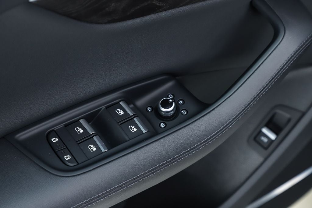 2023 Audi Q7 55 Premium Plus quattro