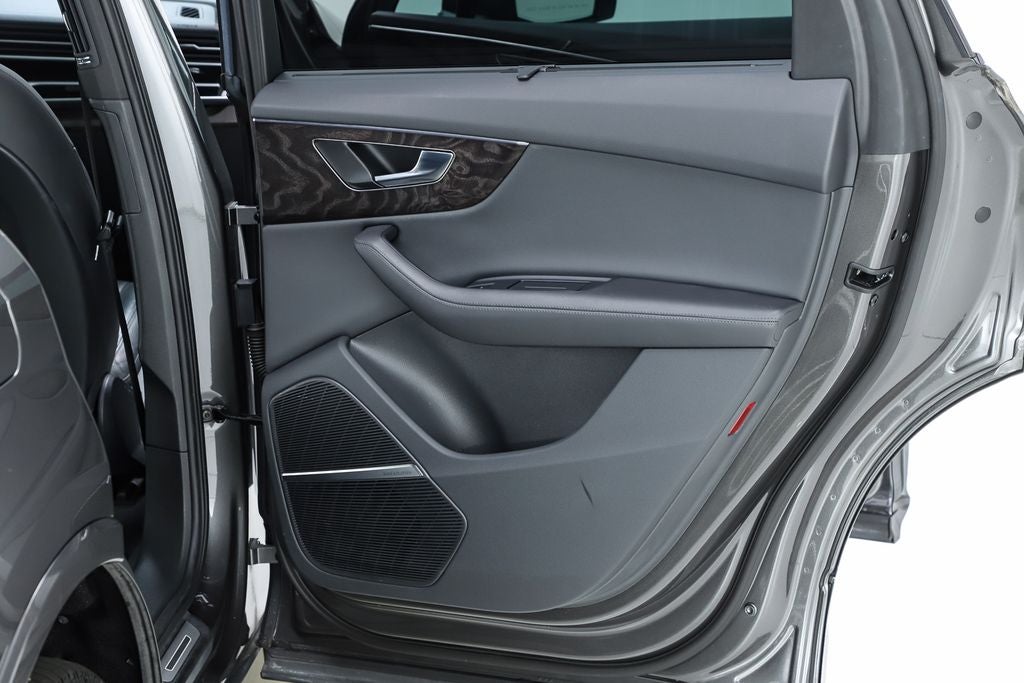 2023 Audi Q7 55 Premium Plus quattro