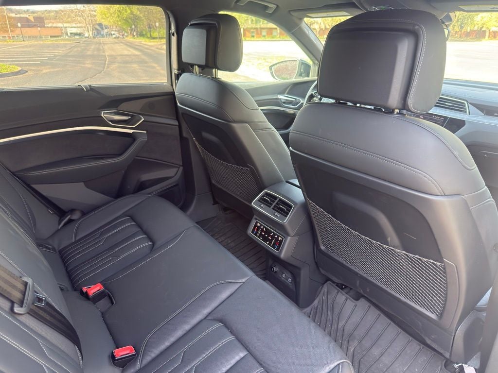 2023 Audi e-tron Prestige quattro