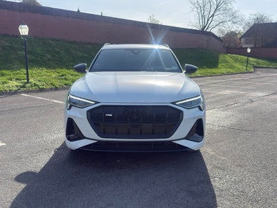 2023 Audi e-tron Prestige quattro