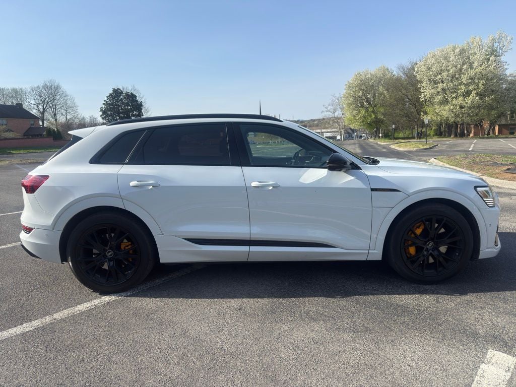 2023 Audi e-tron Prestige quattro