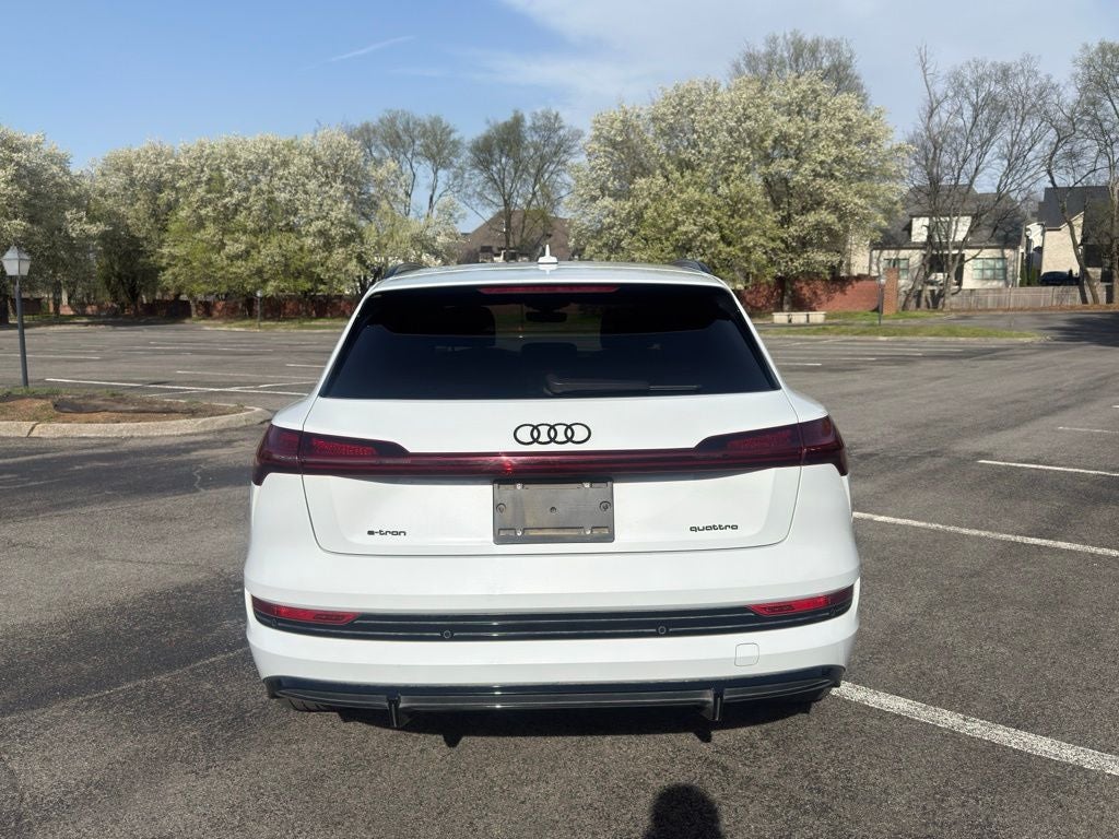 2023 Audi e-tron Prestige quattro