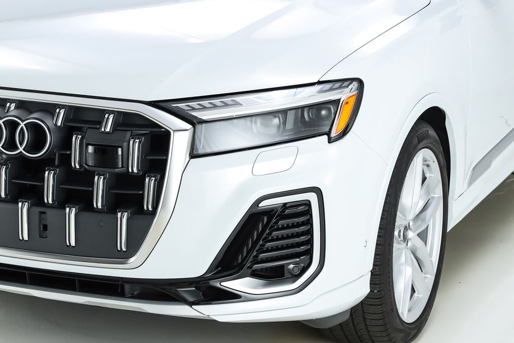 2025 Audi Q7 55 Prestige quattro