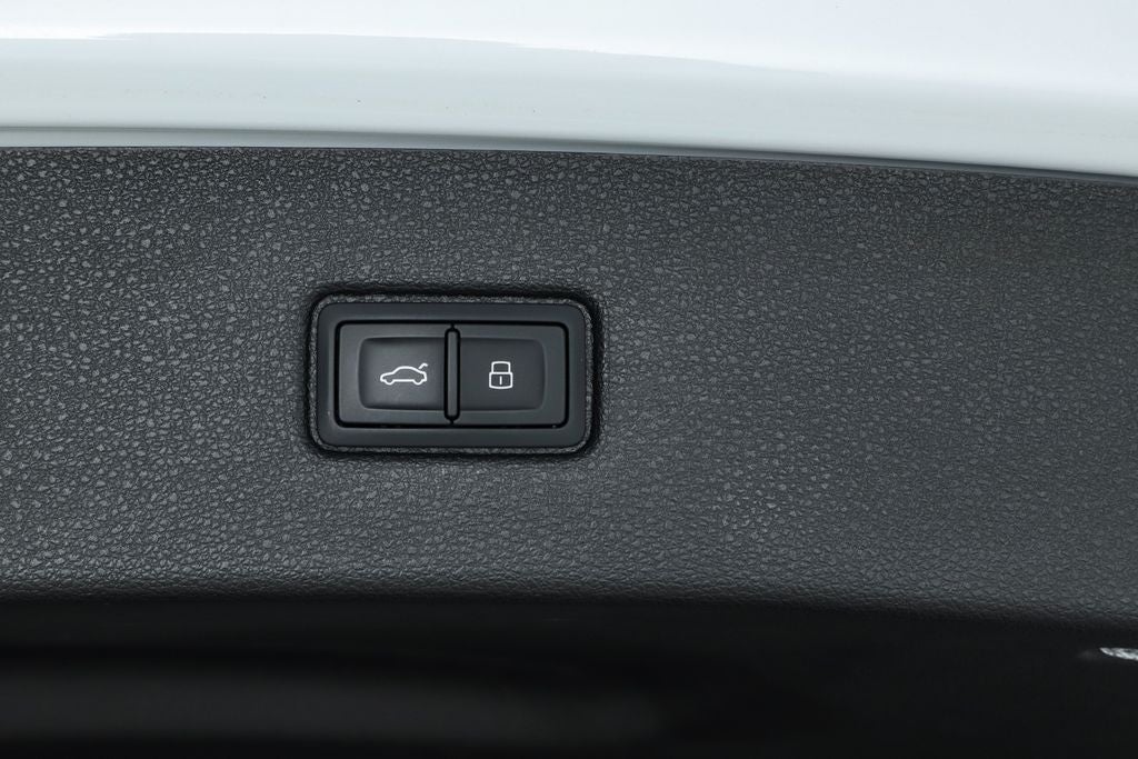 2025 Audi Q7 55 Prestige quattro