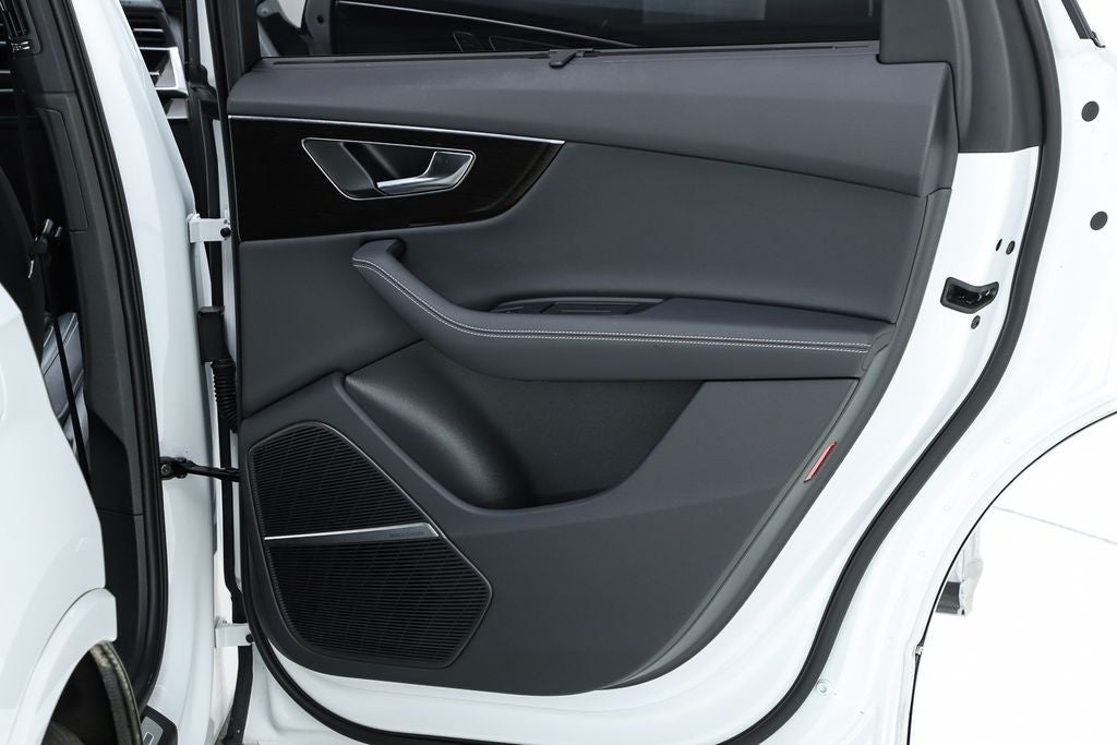 2025 Audi Q7 55 Prestige quattro