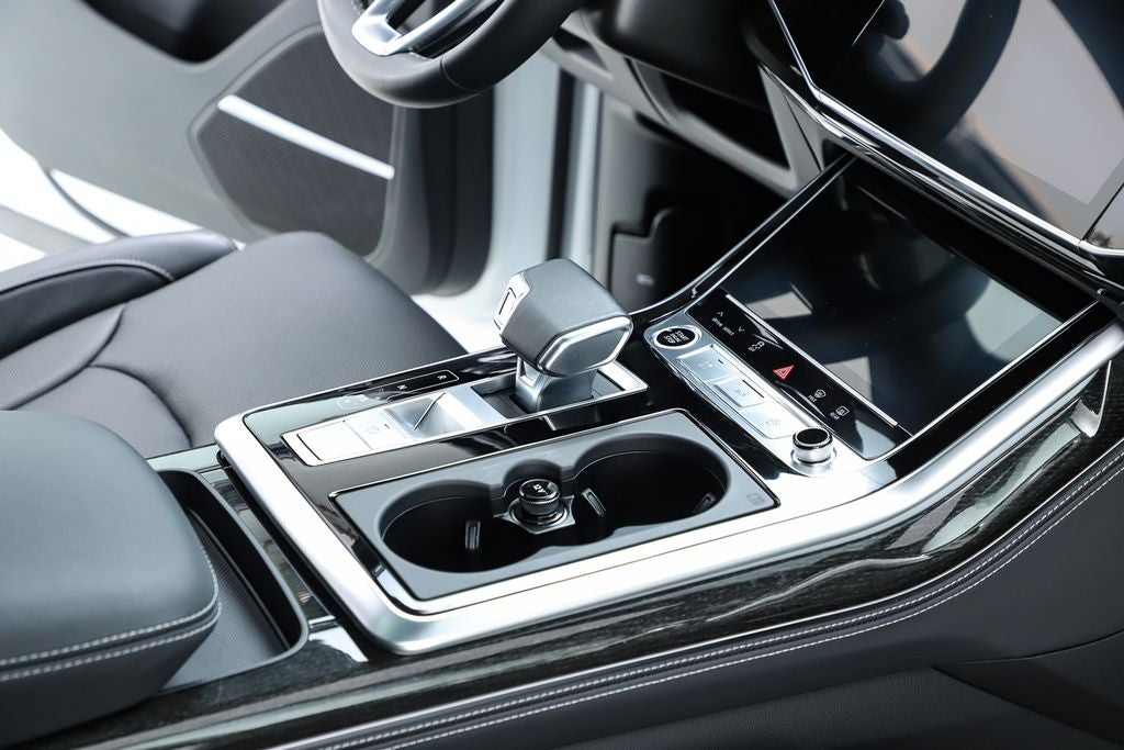 2025 Audi Q7 55 Prestige quattro