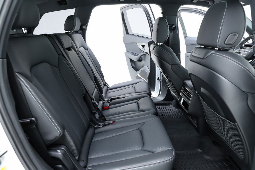 2025 Audi Q7 55 Prestige quattro