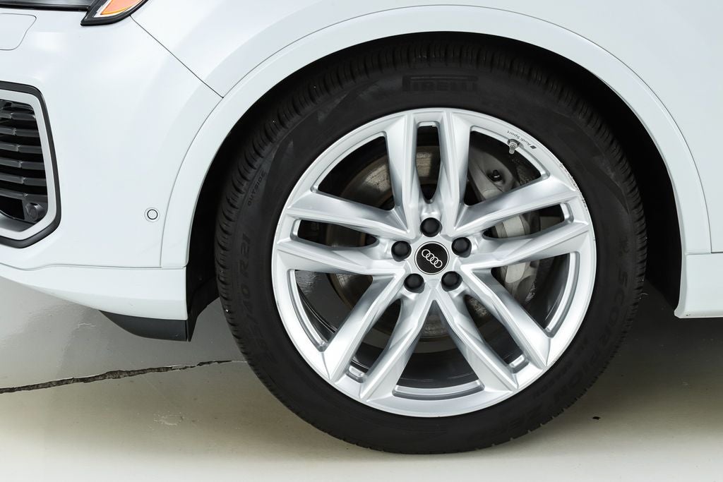 2025 Audi Q7 55 Prestige quattro