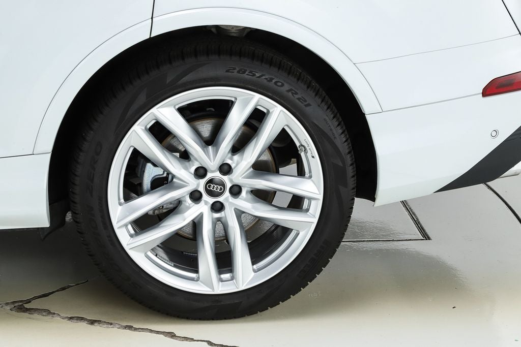 2025 Audi Q7 55 Prestige quattro