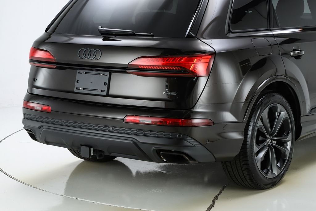 2025 Audi Q7 55 Prestige quattro