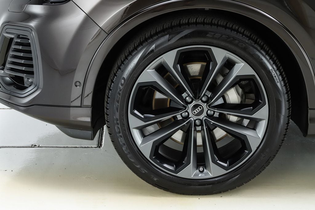 2025 Audi Q7 55 Prestige quattro