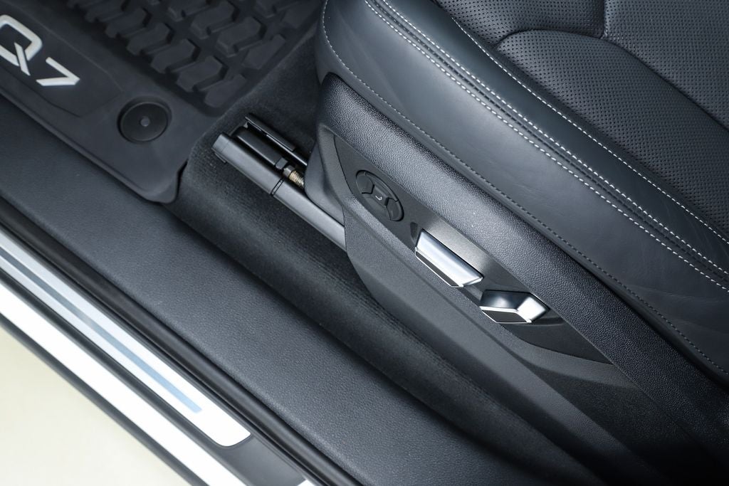 2025 Audi Q7 55 Prestige quattro