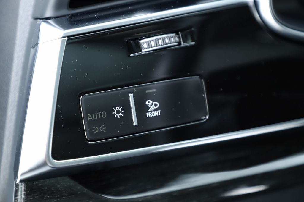 2025 Audi Q7 55 Prestige quattro