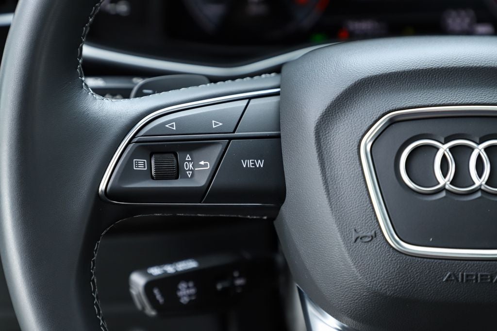 2025 Audi Q7 55 Prestige quattro