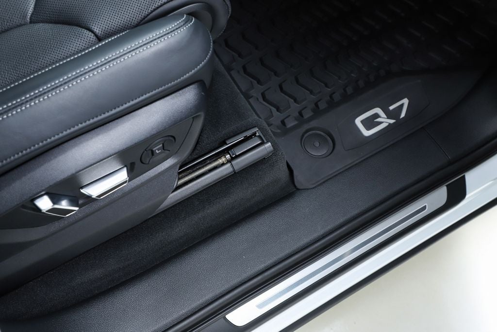 2025 Audi Q7 55 Prestige quattro