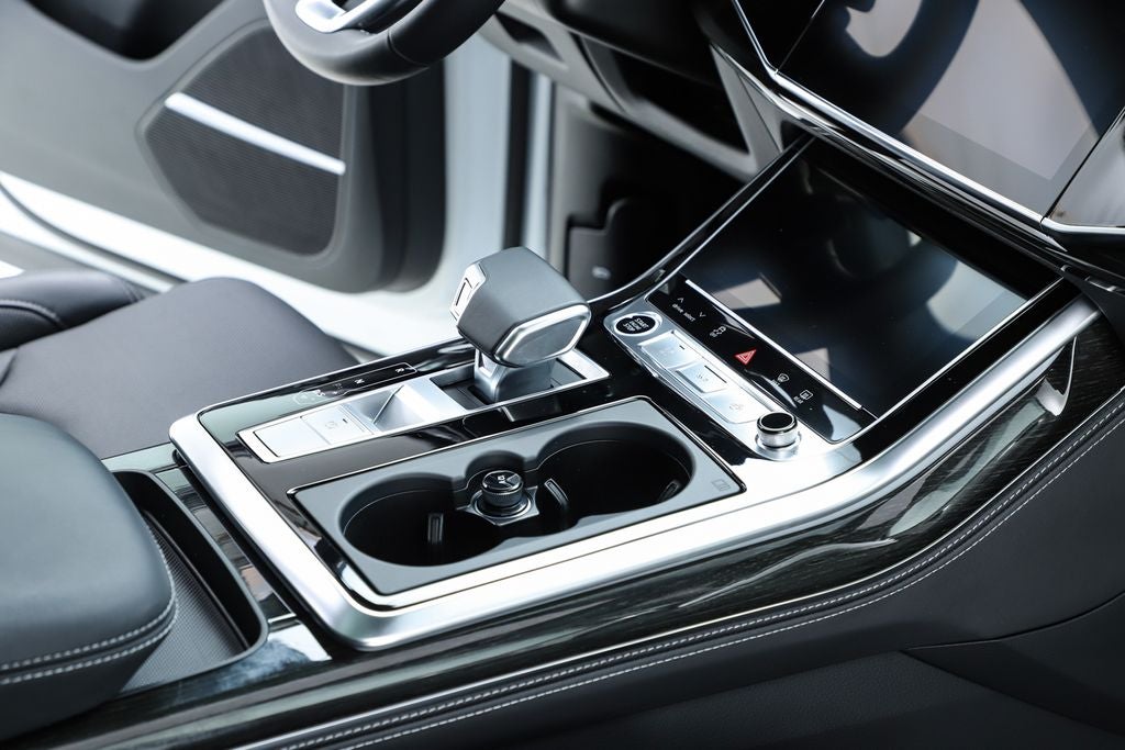 2025 Audi Q7 55 Prestige quattro