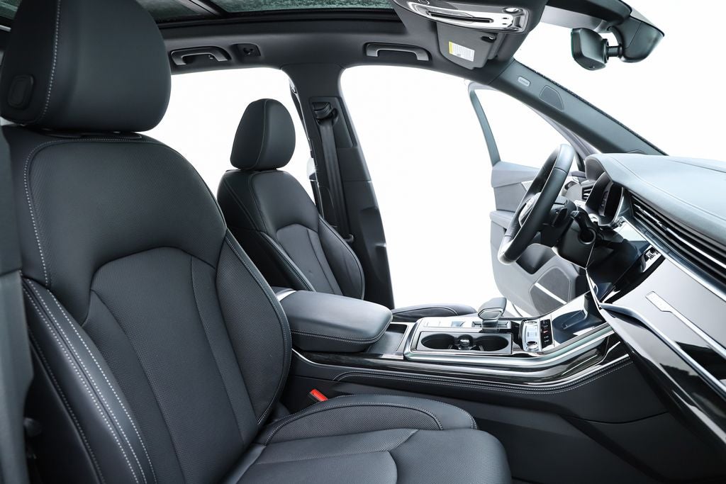 2025 Audi Q7 55 Prestige quattro