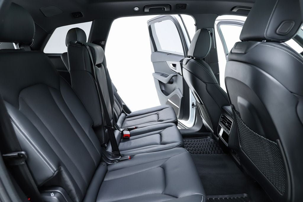 2025 Audi Q7 55 Prestige quattro