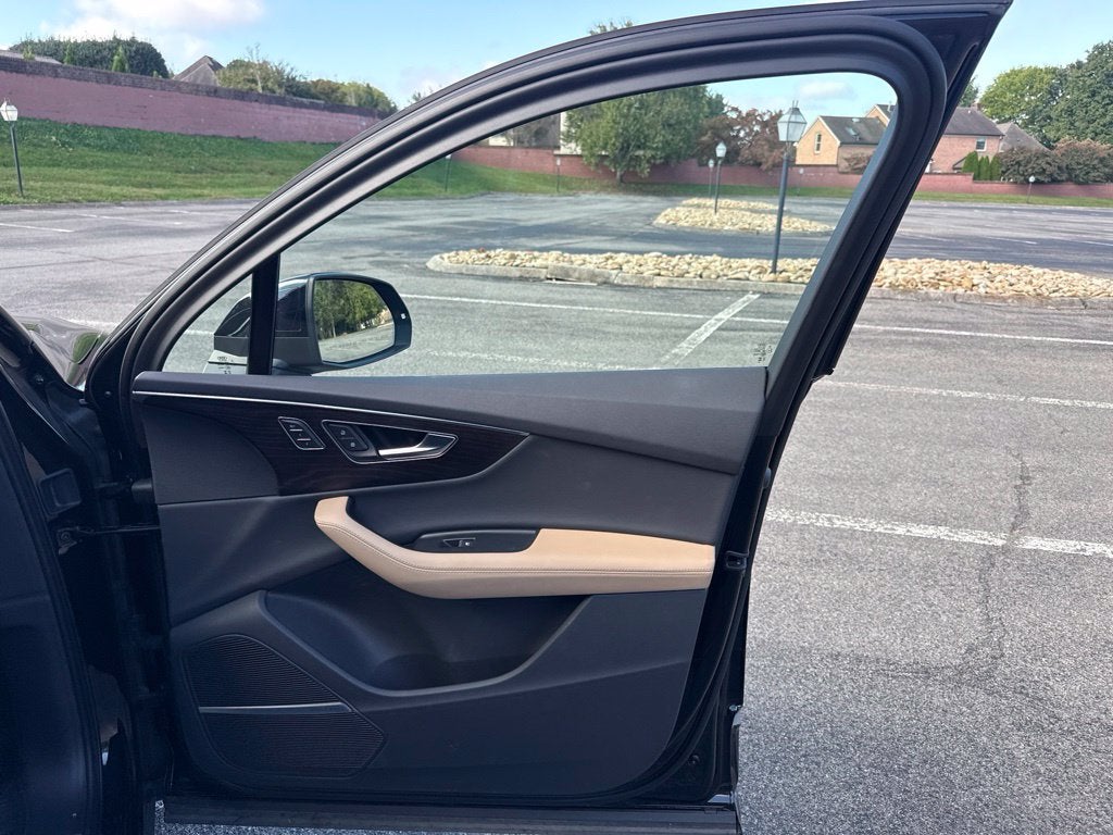 2025 Audi Q7 55 Prestige quattro