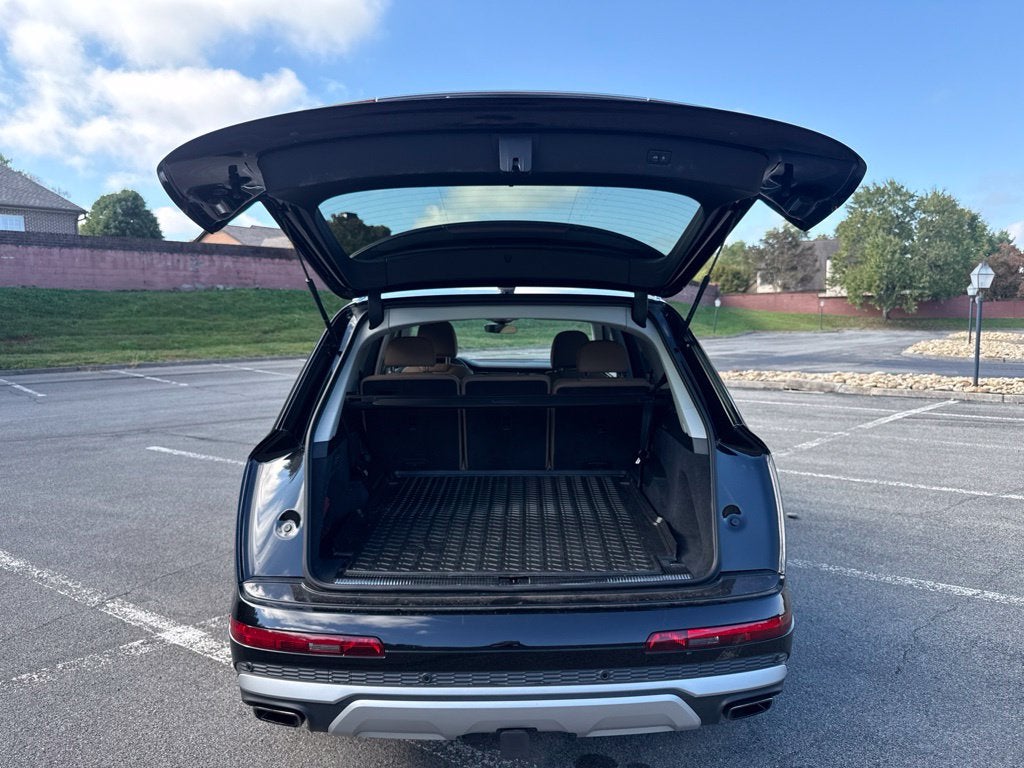 2025 Audi Q7 55 Prestige quattro