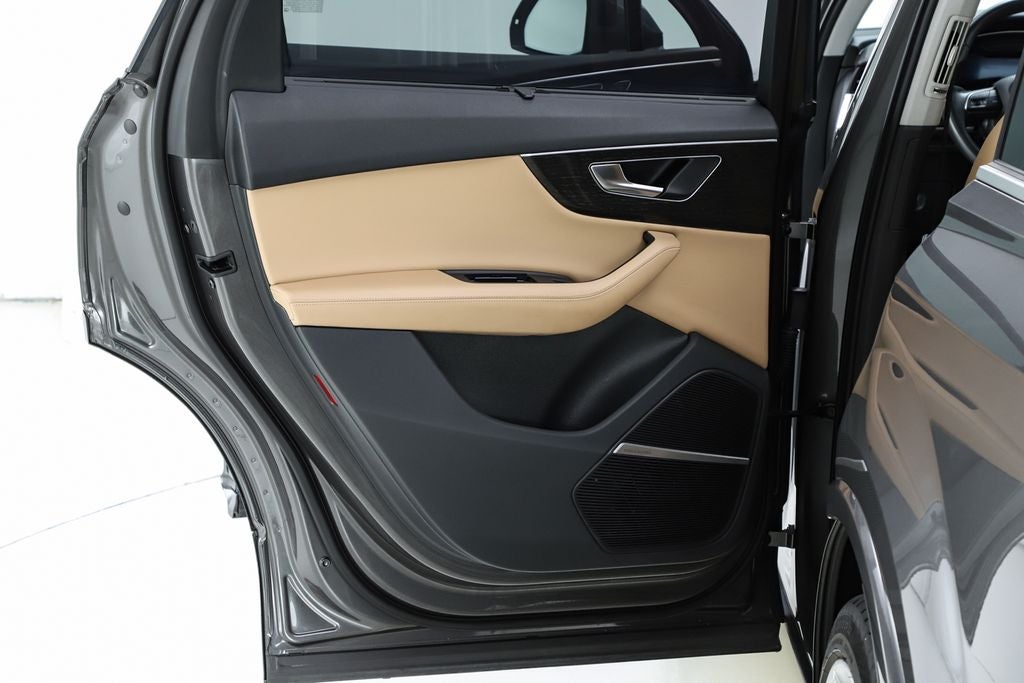 2021 Audi Q7 55 Prestige quattro