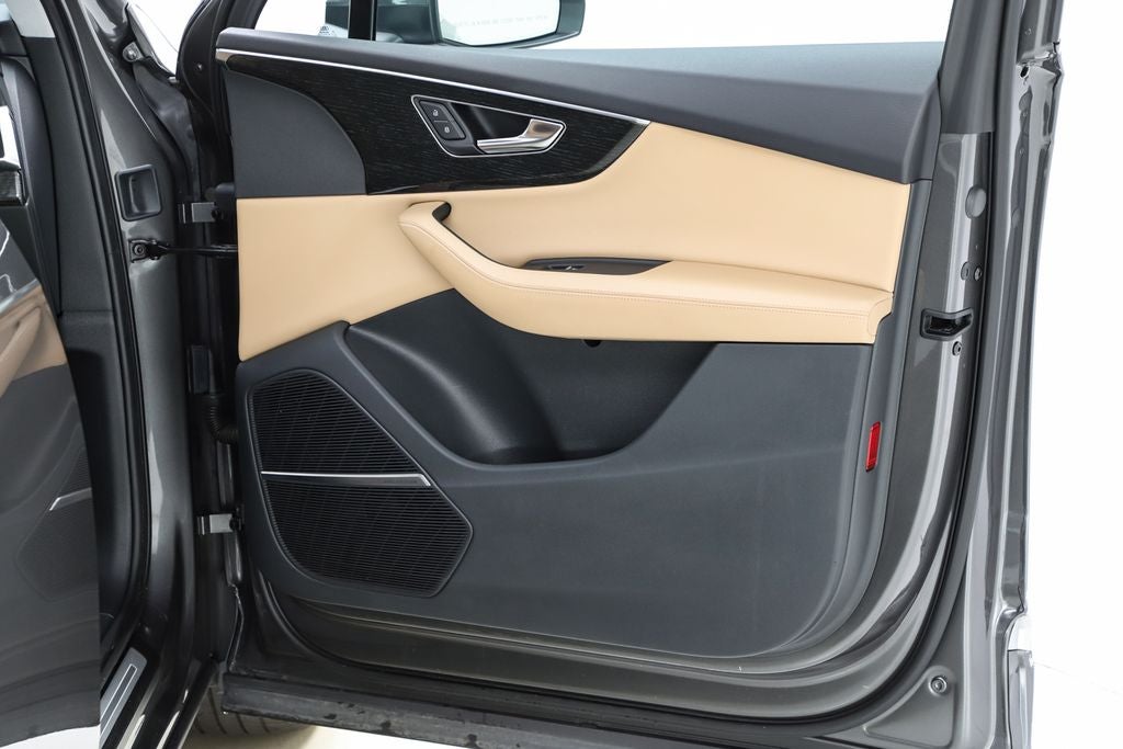 2021 Audi Q7 55 Prestige quattro