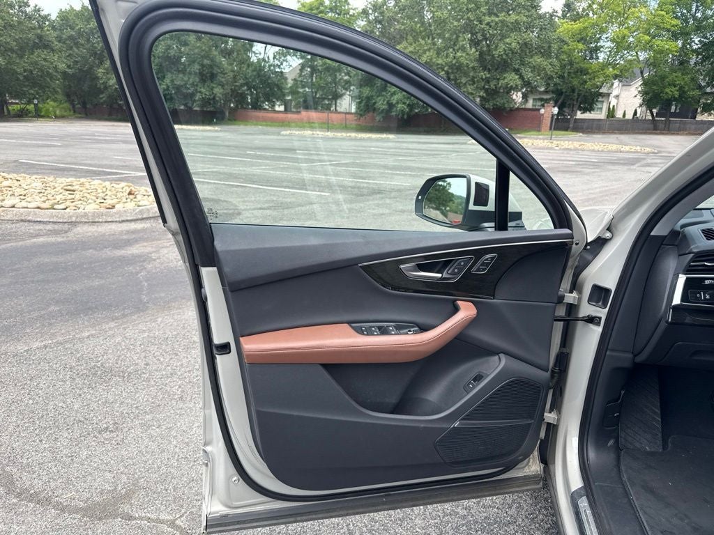 2023 Audi Q7 55 Prestige quattro